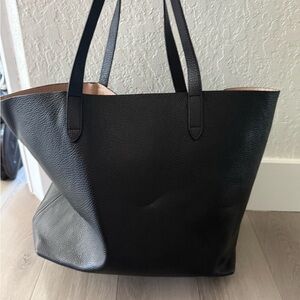 Classic Cuyana Black Leather Tote Bag - Everyday Carry